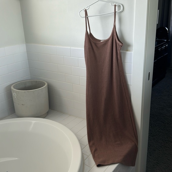 Kovac dress Wilfred free - Picture 2 of 2